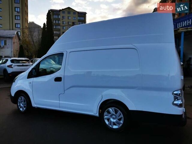 Белый Ниссан e-NV200, объемом двигателя 0 л и пробегом 49 тыс. км за 13500 $, фото 9 на Automoto.ua