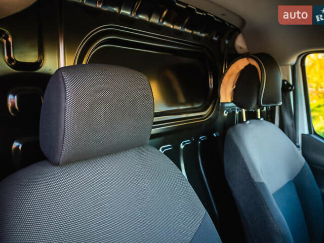 Білий Ніссан e-NV200, об'ємом двигуна 0 л та пробігом 49 тис. км за 14600 $, фото 26 на Automoto.ua