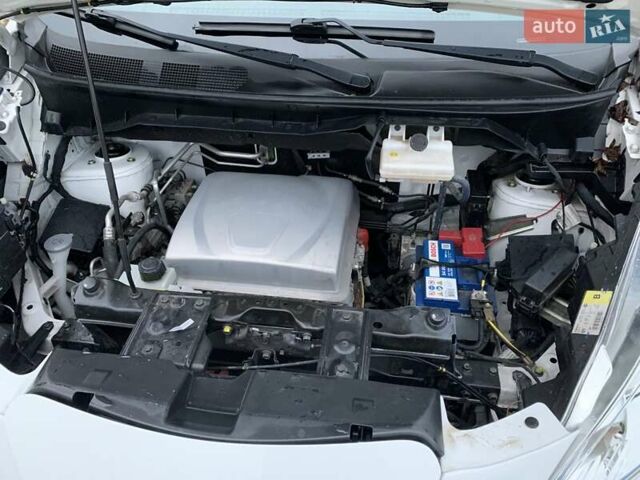 Білий Ніссан e-NV200, об'ємом двигуна 0 л та пробігом 92 тис. км за 12500 $, фото 47 на Automoto.ua