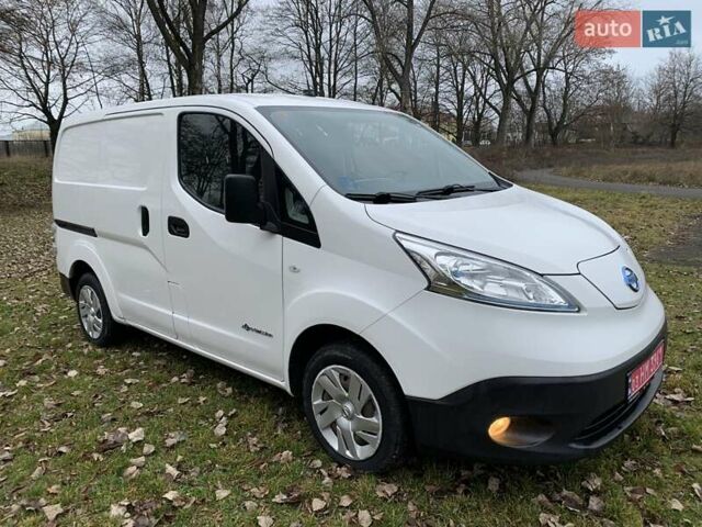 Білий Ніссан e-NV200, об'ємом двигуна 0 л та пробігом 92 тис. км за 12500 $, фото 12 на Automoto.ua