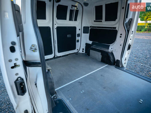 Білий Ніссан e-NV200, об'ємом двигуна 0 л та пробігом 49 тис. км за 14600 $, фото 13 на Automoto.ua