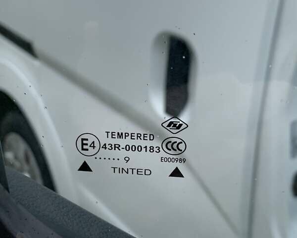 Білий Ніссан e-NV200, об'ємом двигуна 0 л та пробігом 92 тис. км за 12500 $, фото 69 на Automoto.ua