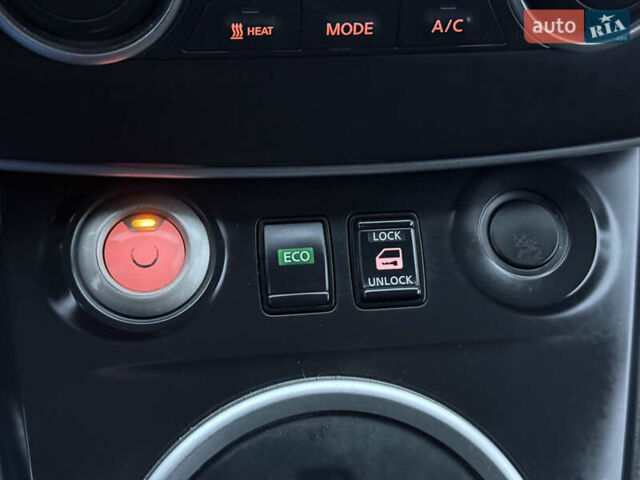 Белый Ниссан e-NV200, объемом двигателя 0 л и пробегом 145 тыс. км за 12700 $, фото 39 на Automoto.ua