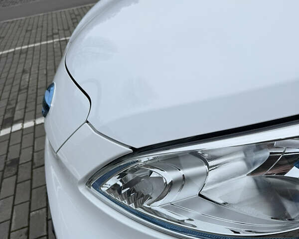 Белый Ниссан e-NV200, объемом двигателя 0 л и пробегом 32 тыс. км за 13700 $, фото 8 на Automoto.ua