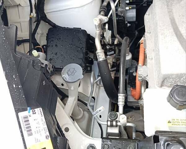 Білий Ніссан e-NV200, об'ємом двигуна 0 л та пробігом 61 тис. км за 12600 $, фото 11 на Automoto.ua