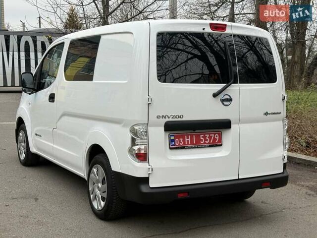 Білий Ніссан e-NV200, об'ємом двигуна 0 л та пробігом 27 тис. км за 16500 $, фото 10 на Automoto.ua