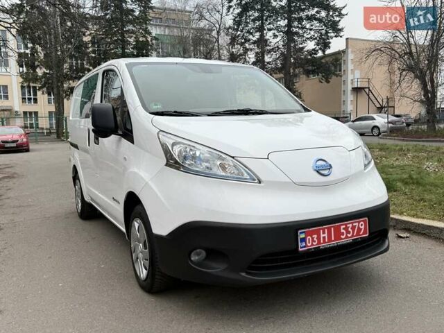Білий Ніссан e-NV200, об'ємом двигуна 0 л та пробігом 27 тис. км за 16500 $, фото 3 на Automoto.ua