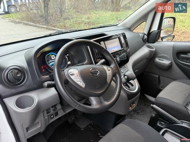 Білий Ніссан e-NV200, об'ємом двигуна 0 л та пробігом 27 тис. км за 16500 $, фото 27 на Automoto.ua