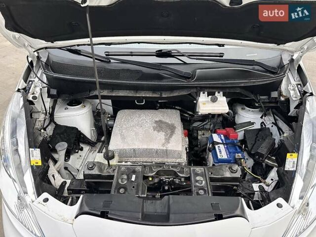 Белый Ниссан e-NV200, объемом двигателя 0 л и пробегом 4 тыс. км за 15399 $, фото 21 на Automoto.ua