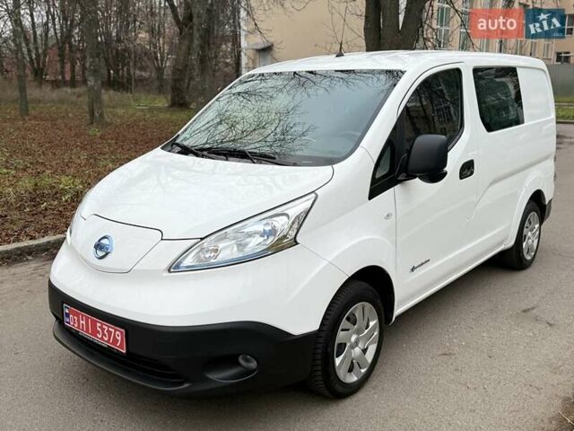 Білий Ніссан e-NV200, об'ємом двигуна 0 л та пробігом 27 тис. км за 16500 $, фото 14 на Automoto.ua