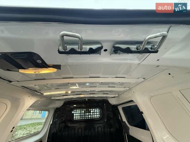 Білий Ніссан e-NV200, об'ємом двигуна 0 л та пробігом 27 тис. км за 16500 $, фото 53 на Automoto.ua