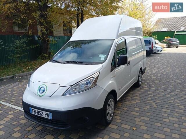 Білий Ніссан e-NV200, об'ємом двигуна 0 л та пробігом 61 тис. км за 12600 $, фото 1 на Automoto.ua