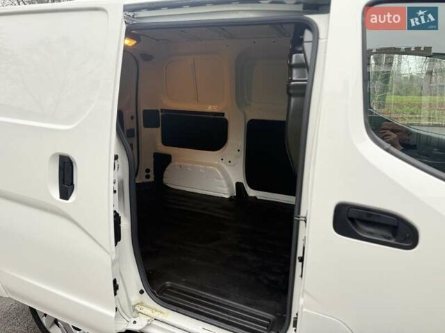 Білий Ніссан e-NV200, об'ємом двигуна 0 л та пробігом 48 тис. км за 15700 $, фото 22 на Automoto.ua