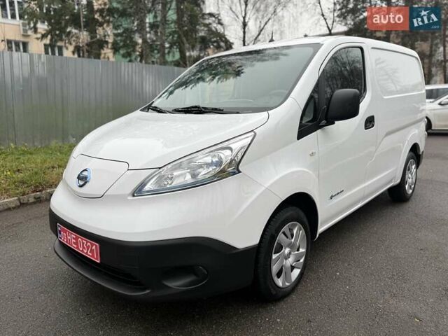 Білий Ніссан e-NV200, об'ємом двигуна 0 л та пробігом 48 тис. км за 15700 $, фото 3 на Automoto.ua