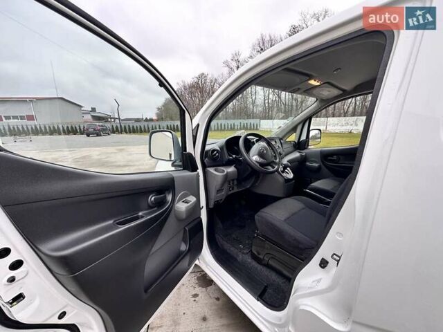 Белый Ниссан e-NV200, объемом двигателя 0 л и пробегом 38 тыс. км за 14999 $, фото 24 на Automoto.ua