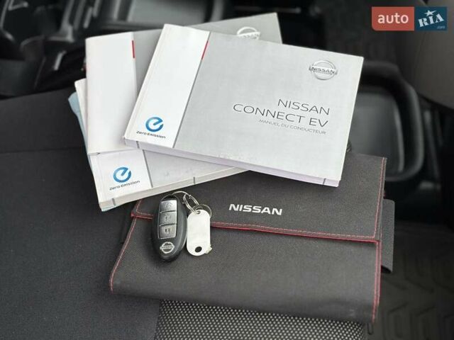 Белый Ниссан e-NV200, объемом двигателя 0 л и пробегом 38 тыс. км за 14999 $, фото 25 на Automoto.ua