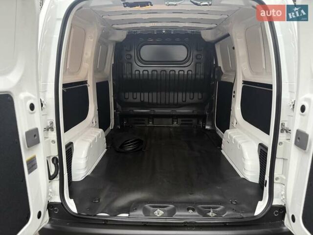 Білий Ніссан e-NV200, об'ємом двигуна 0 л та пробігом 48 тис. км за 15700 $, фото 26 на Automoto.ua
