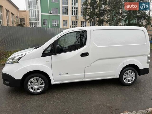 Білий Ніссан e-NV200, об'ємом двигуна 0 л та пробігом 48 тис. км за 15700 $, фото 5 на Automoto.ua