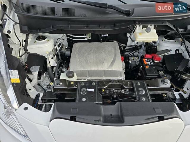 Білий Ніссан e-NV200, об'ємом двигуна 0 л та пробігом 43 тис. км за 18000 $, фото 38 на Automoto.ua