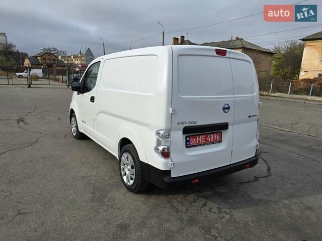 Білий Ніссан e-NV200, об'ємом двигуна 0 л та пробігом 43 тис. км за 18000 $, фото 3 на Automoto.ua