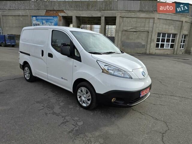 Білий Ніссан e-NV200, об'ємом двигуна 0 л та пробігом 43 тис. км за 18000 $, фото 10 на Automoto.ua