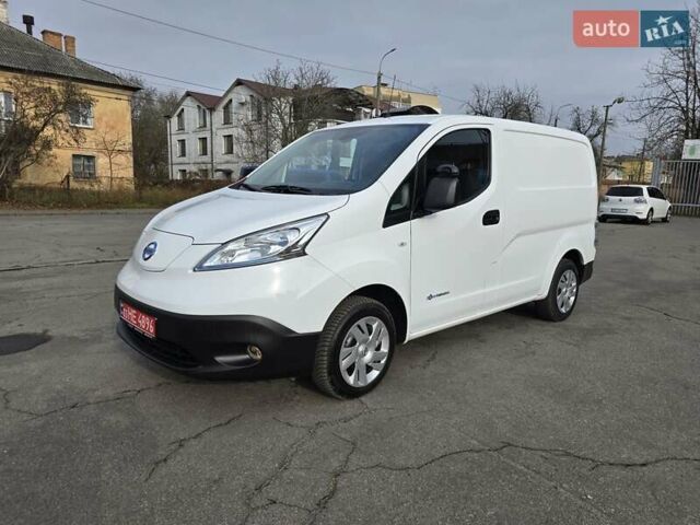 Білий Ніссан e-NV200, об'ємом двигуна 0 л та пробігом 43 тис. км за 18000 $, фото 13 на Automoto.ua
