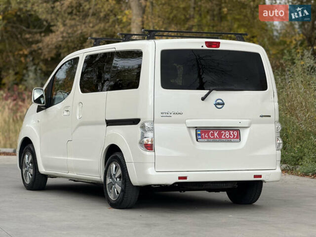 Белый Ниссан e-NV200, объемом двигателя 0 л и пробегом 124 тыс. км за 9950 $, фото 11 на Automoto.ua