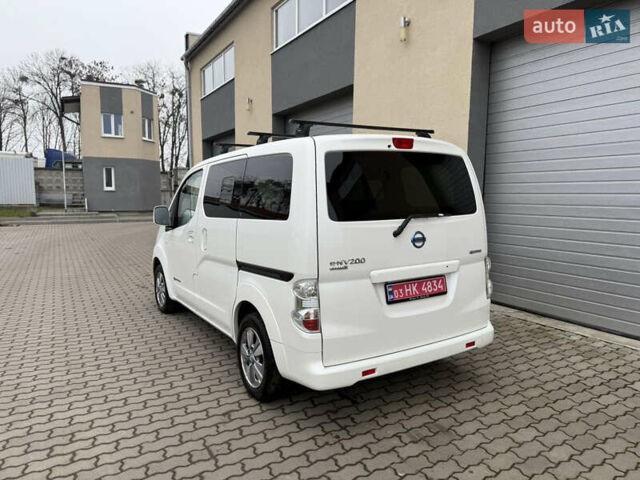 Белый Ниссан e-NV200, объемом двигателя 0 л и пробегом 82 тыс. км за 9000 $, фото 5 на Automoto.ua