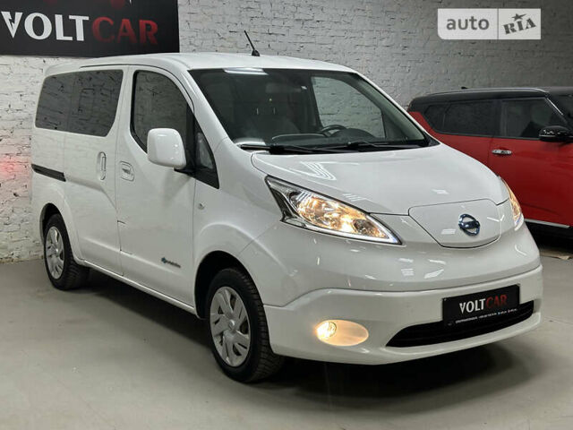 Білий Ніссан e-NV200, об'ємом двигуна 0 л та пробігом 48 тис. км за 10900 $, фото 4 на Automoto.ua