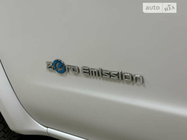 Білий Ніссан e-NV200, об'ємом двигуна 0 л та пробігом 48 тис. км за 10900 $, фото 10 на Automoto.ua