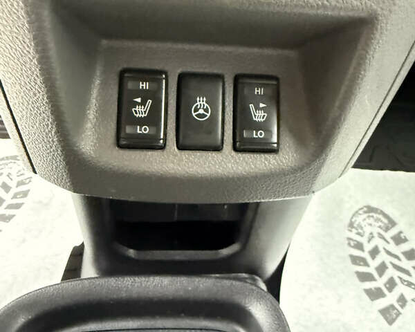 Белый Ниссан e-NV200, объемом двигателя 0 л и пробегом 124 тыс. км за 9950 $, фото 16 на Automoto.ua