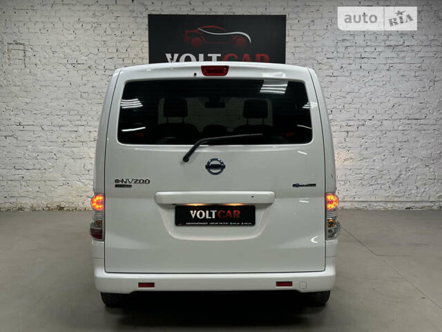 Білий Ніссан e-NV200, об'ємом двигуна 0 л та пробігом 48 тис. км за 10900 $, фото 48 на Automoto.ua