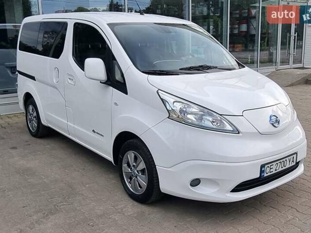 Белый Ниссан e-NV200, объемом двигателя 0 л и пробегом 89 тыс. км за 9200 $, фото 12 на Automoto.ua