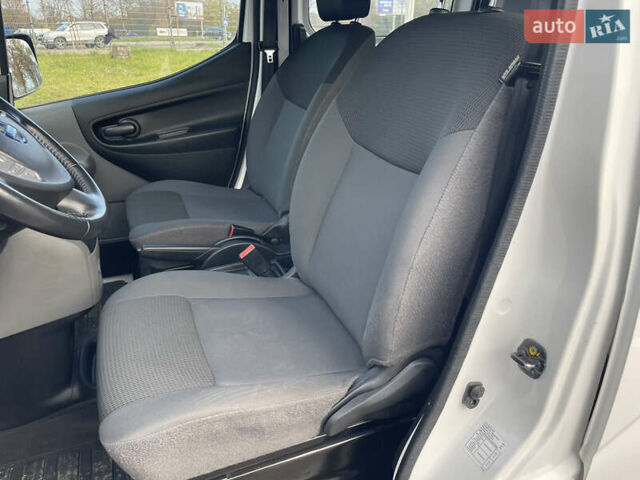 Білий Ніссан e-NV200, об'ємом двигуна 0 л та пробігом 48 тис. км за 9950 $, фото 22 на Automoto.ua