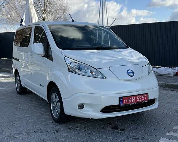 Білий Ніссан e-NV200, об'ємом двигуна 0 л та пробігом 161 тис. км за 9000 $, фото 14 на Automoto.ua