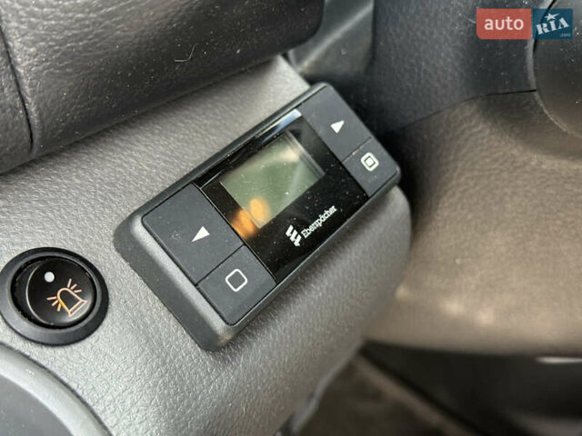 Белый Ниссан e-NV200, объемом двигателя 0 л и пробегом 27 тыс. км за 9800 $, фото 34 на Automoto.ua