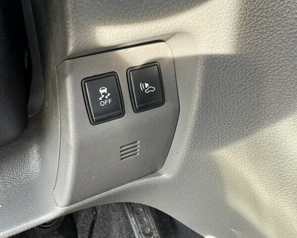 Белый Ниссан e-NV200, объемом двигателя 0 л и пробегом 117 тыс. км за 10750 $, фото 19 на Automoto.ua