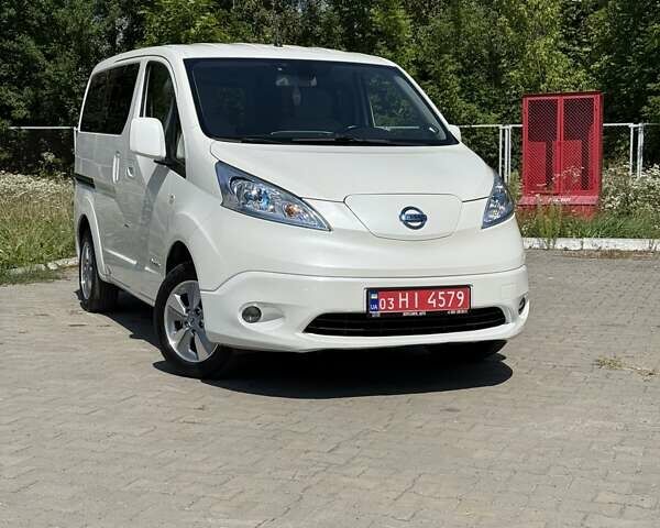 Белый Ниссан e-NV200, объемом двигателя 0 л и пробегом 161 тыс. км за 9400 $, фото 15 на Automoto.ua