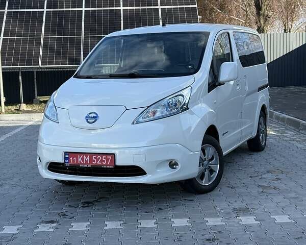 Білий Ніссан e-NV200, об'ємом двигуна 0 л та пробігом 161 тис. км за 9000 $, фото 4 на Automoto.ua