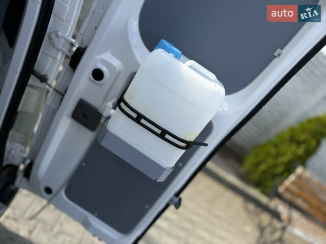Білий Ніссан e-NV200, об'ємом двигуна 0 л та пробігом 40 тис. км за 10900 $, фото 17 на Automoto.ua