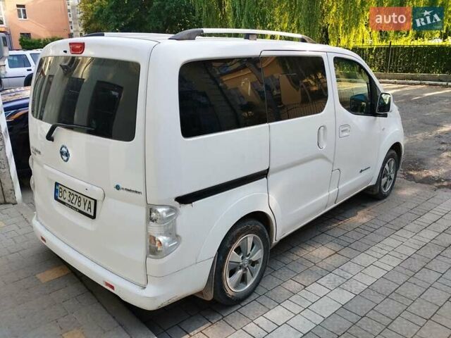 Белый Ниссан e-NV200, объемом двигателя 0 л и пробегом 115 тыс. км за 13500 $, фото 7 на Automoto.ua