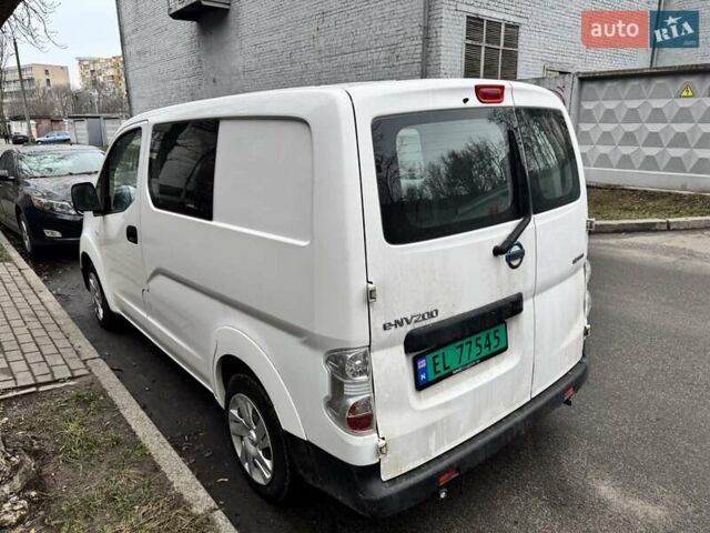 Білий Ніссан e-NV200, об'ємом двигуна 0 л та пробігом 110 тис. км за 8400 $, фото 5 на Automoto.ua