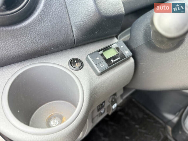 Белый Ниссан e-NV200, объемом двигателя 0 л и пробегом 27 тыс. км за 9800 $, фото 7 на Automoto.ua