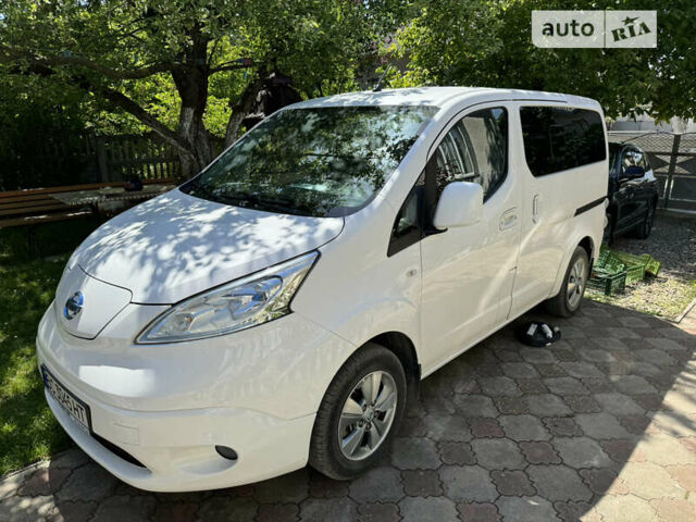 Білий Ніссан e-NV200, об'ємом двигуна 0 л та пробігом 138 тис. км за 12400 $, фото 3 на Automoto.ua