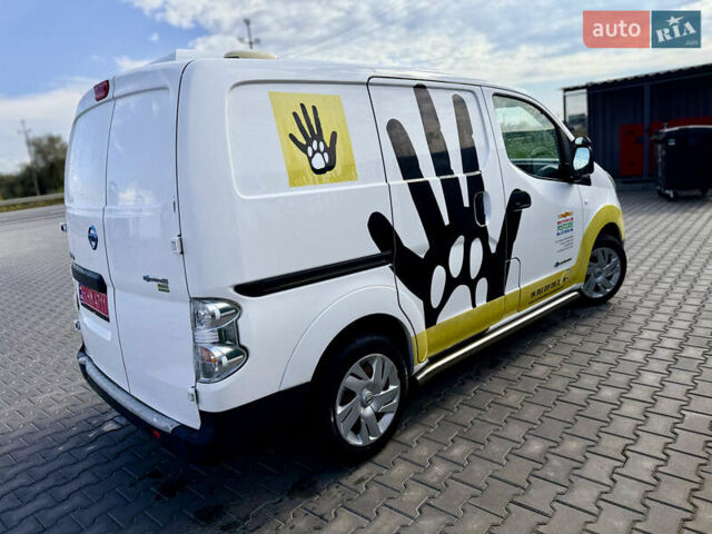 Білий Ніссан e-NV200, об'ємом двигуна 0 л та пробігом 40 тис. км за 10900 $, фото 8 на Automoto.ua