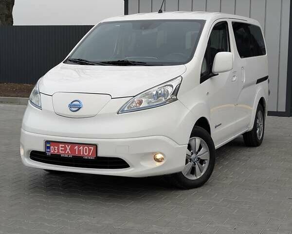 Белый Ниссан e-NV200, объемом двигателя 0 л и пробегом 105 тыс. км за 9900 $, фото 10 на Automoto.ua