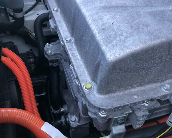 Белый Ниссан e-NV200, объемом двигателя 0 л и пробегом 65 тыс. км за 10400 $, фото 59 на Automoto.ua