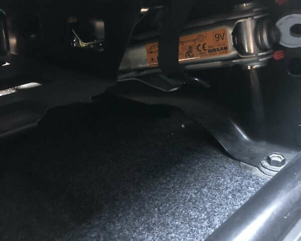 Белый Ниссан e-NV200, объемом двигателя 0 л и пробегом 65 тыс. км за 10400 $, фото 51 на Automoto.ua