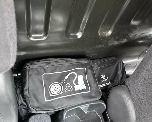 Білий Ніссан e-NV200, об'ємом двигуна 0 л та пробігом 29 тис. км за 10799 $, фото 41 на Automoto.ua