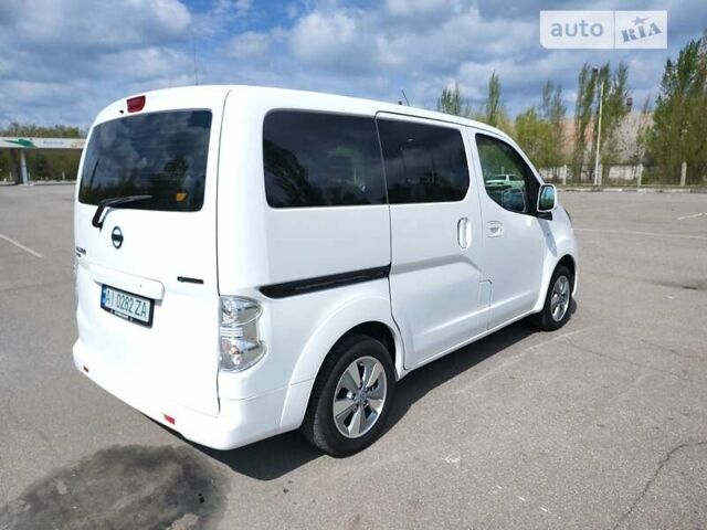 Белый Ниссан e-NV200, объемом двигателя 0 л и пробегом 139 тыс. км за 16900 $, фото 14 на Automoto.ua